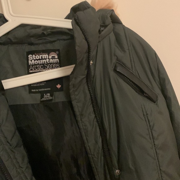 Kenzie Puffers Winter jacket ! made specifically for Canadian weather - Picture 6 of 6